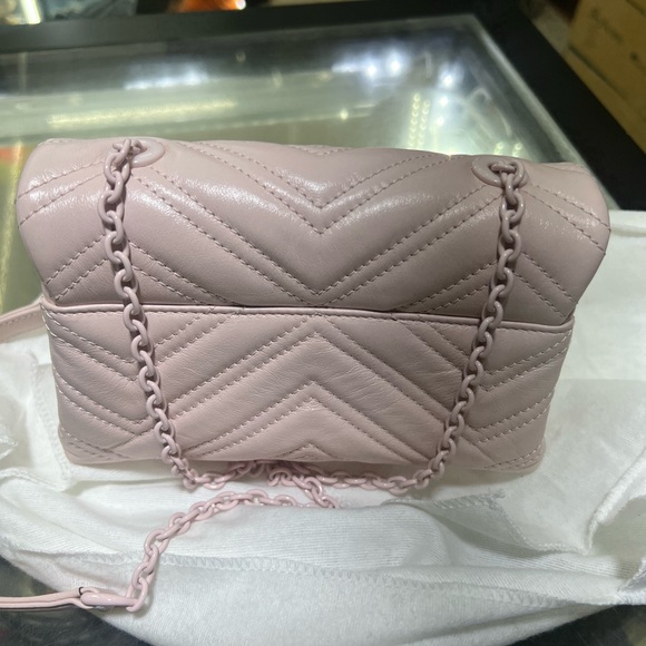 Gucci Marmont  Quilted Shoulder Bag - Picture 2 of 14